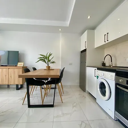 Jade Exclusives In Americas Appartement *